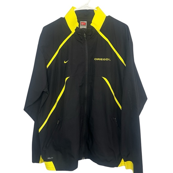 Nike University Of Oregon Ducks Black and Yellow Men's Jacket MEDIUM NWOT - Picture 1 of 8